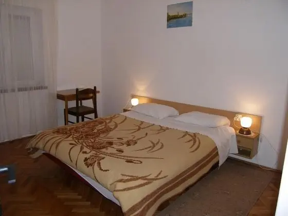 Apart Daire (Mirko - 100m from beach - A2(4+2))