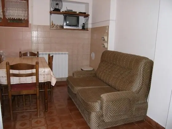 Apart Daire (Mirko - 100m from beach - A2(4+2))