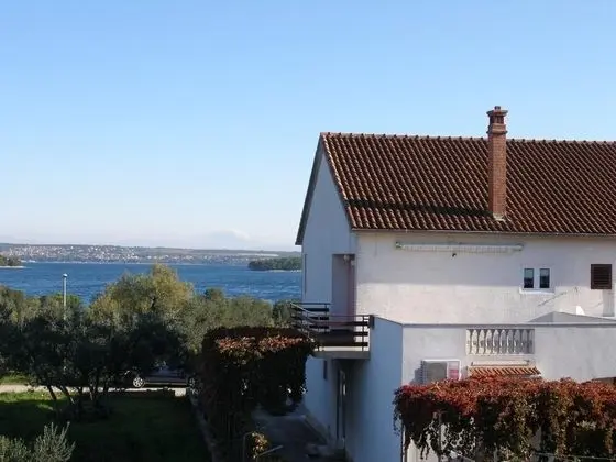 Apart Daire (Mirko - 100m from beach - A2(4+2))