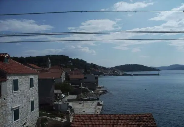 Apart Daire (Mirni - 5 m from sea - A1(2+1))