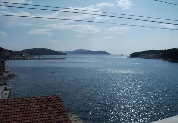 Apart Daire (Mirni - 5 m from sea - A1(2+1))