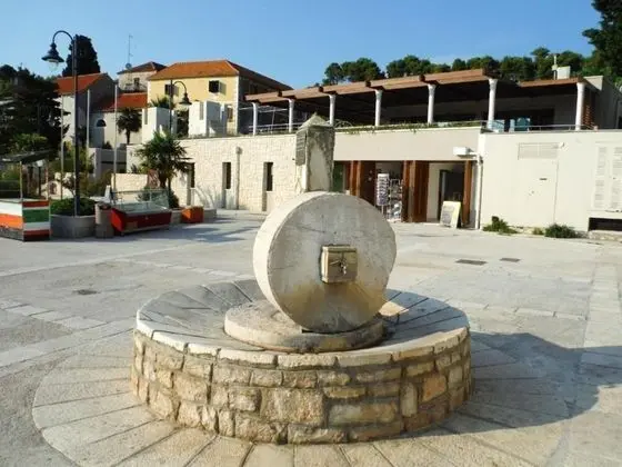 Apart Daire (Mirni - 5 m from sea - A1(2+1))