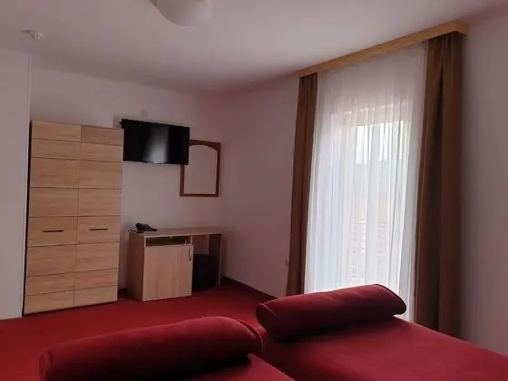 Tek Büyük veya İki Ayrı Yataklı Oda
