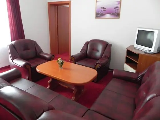 Üç Kişilik Oda