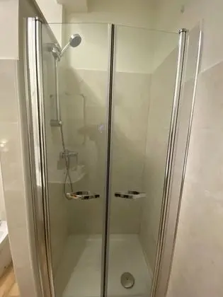 Classic Tek Büyük Yataklı Oda