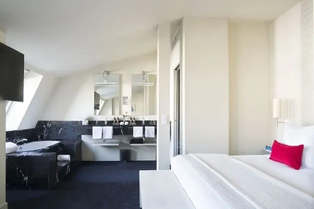 Master Suite Single
