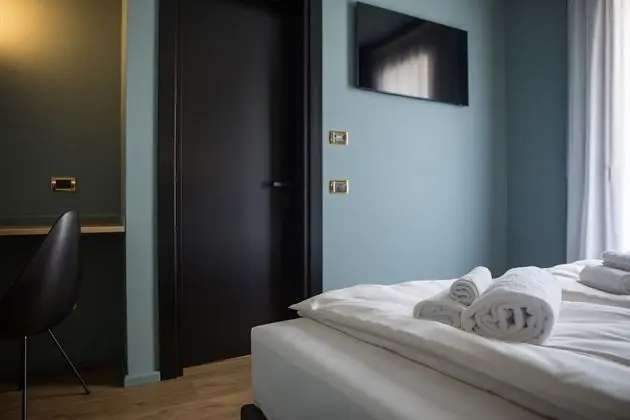 Tek Büyük veya İki Ayrı Yataklı Oda, Balkon