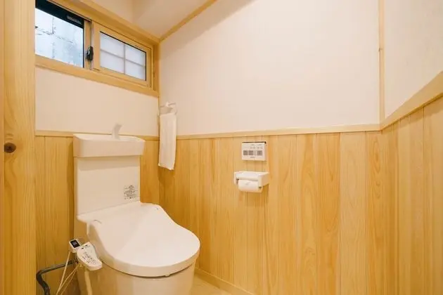 Ev (Private Vacation)