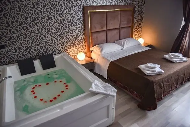 Deluxe Tek Büyük Yataklı Oda, Jakuzi, Şehir Manzaralı