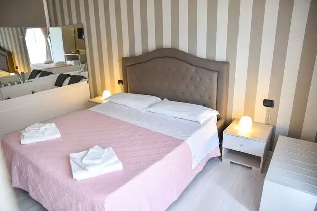 Deluxe Tek Büyük Yataklı Oda, Jakuzi, Şehir Manzaralı