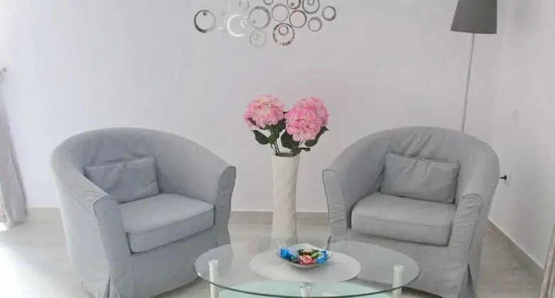 Üç Kişilik Oda (Comfort Triple Room with Balcony and )