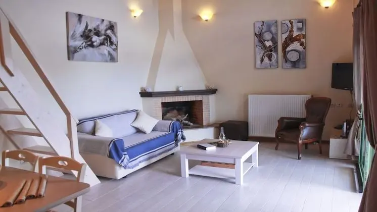 Villa (Mirothea)