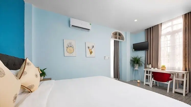 Tek Büyük Yataklı Oda, Balkon, Şehir Manzaralı
