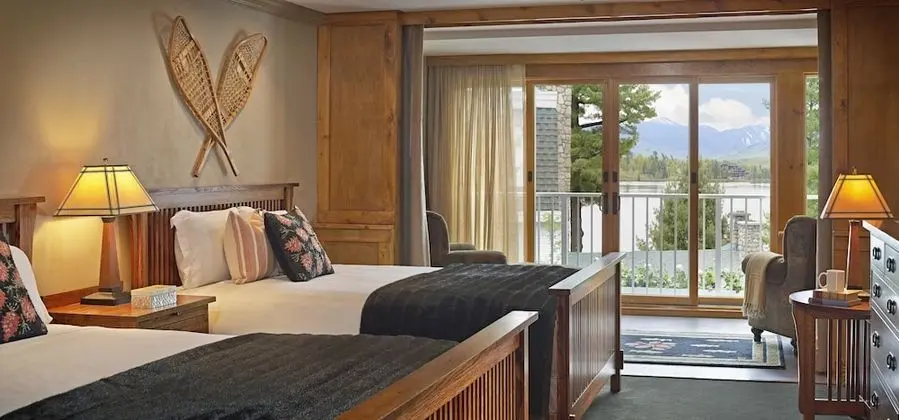 Cedar Run (2nd Floor with Sunroom and Partial Lake/Mountain Views)