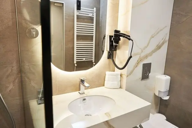 Deluxe Tek Büyük veya İki Ayrı Yataklı Oda, Bahçe Manzaralı, Ek Bina