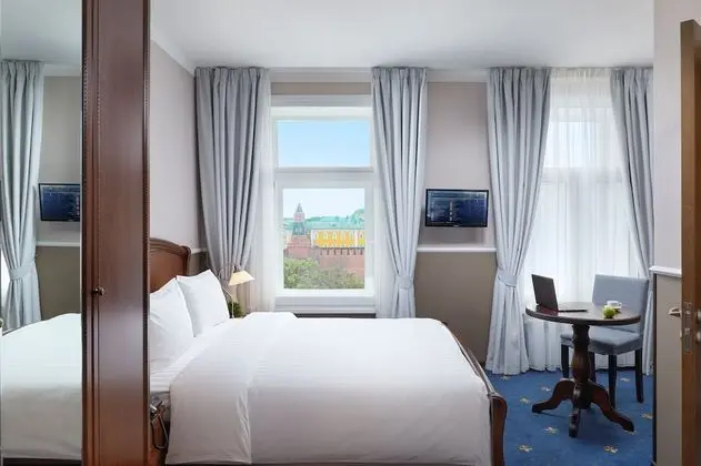 Standard Oda, 1 Çift Kişilik Yatak (Kremlin View)