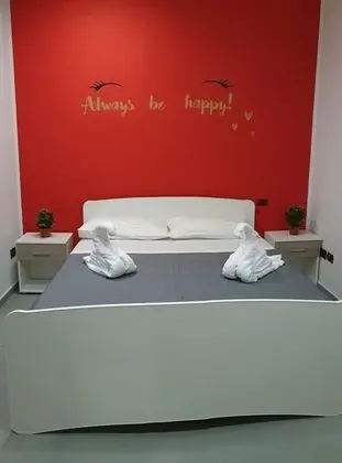 Tek Büyük Yataklı Oda, Ortak Banyo (Rossa)