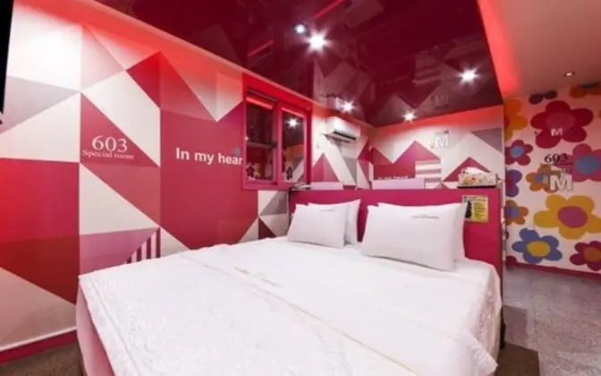 Oda (Special Room-Massage Bed Hard Drive-L)