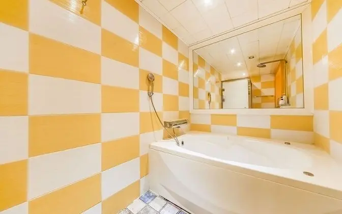 Oda (Special Room-Massage Bed Hard Drive-L)