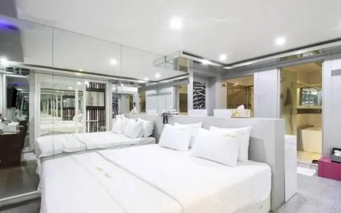 Oda (VIP-Terrace/Massage Bed (Netflix Avai)