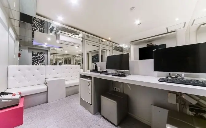 Oda (VIP-Terrace/Massage Bed (Netflix Avai)