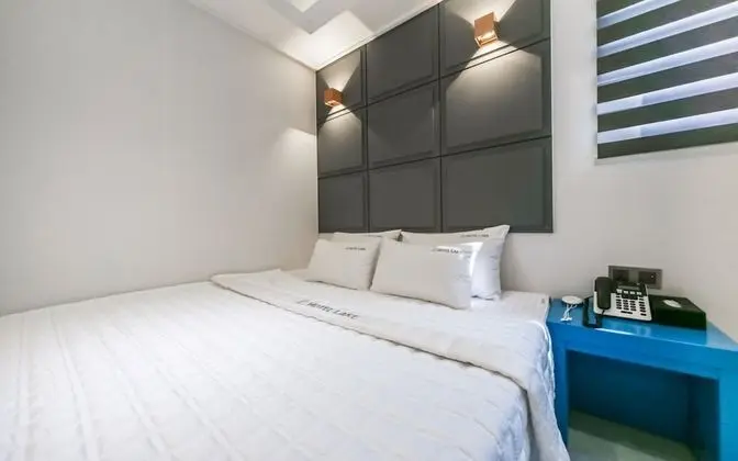 Oda (General room - General bath - Netflix)