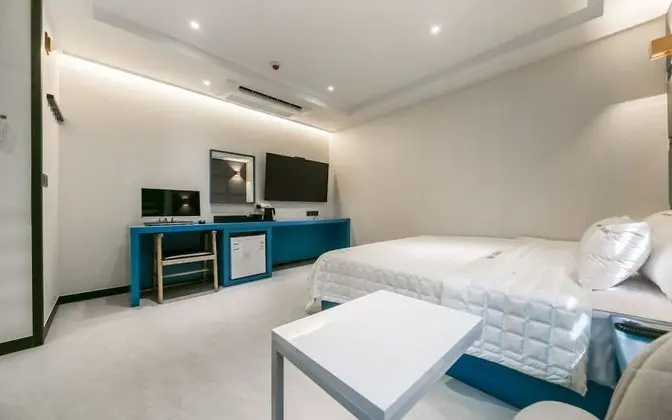 Oda (General room - General bath - Netflix)