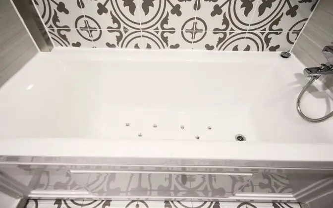 Oda (Standard (Netflix Personal ID Use / A)