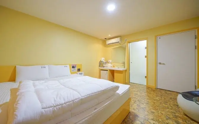 Oda (1 room 1 parking-concept room)