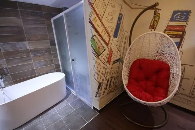 Oda (VIP (Bath/Bidet/Room air conditioner/)