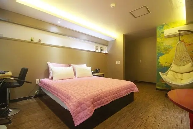 Oda (VIP (Bath/Bidet/Room air conditioner/)