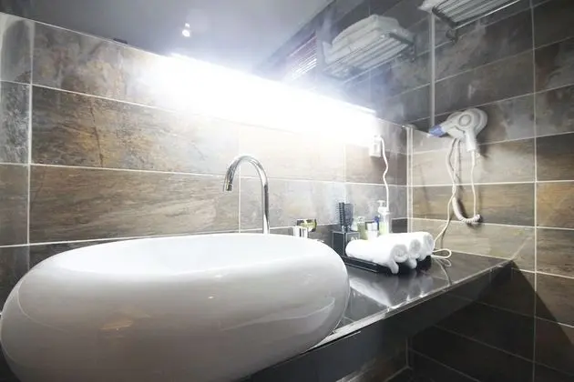 Oda (VIP (Bath/Bidet/Room air conditioner/)