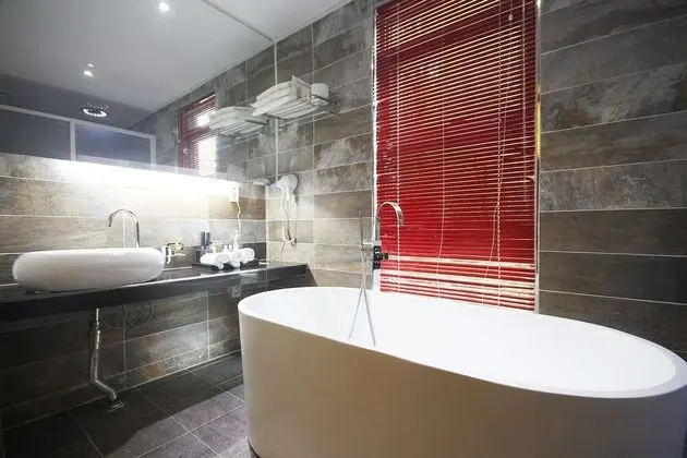 Oda (VIP (Bath/Bidet/Room air conditioner/)