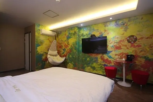 Oda (VIP (Bath/Bidet/Room air conditioner/)