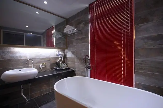 Oda (VIP (Bath/Bidet/Room air conditioner/)