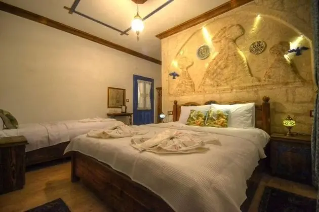 202 Deluxe Room 3 Adults