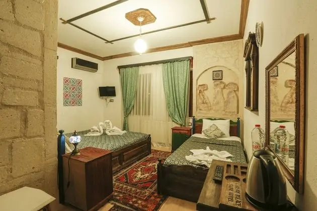 202 Deluxe Room 3 Adults