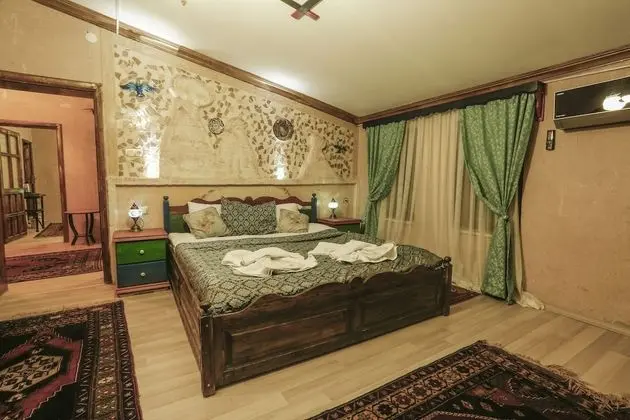 301 Deluxe Room 2 Adults