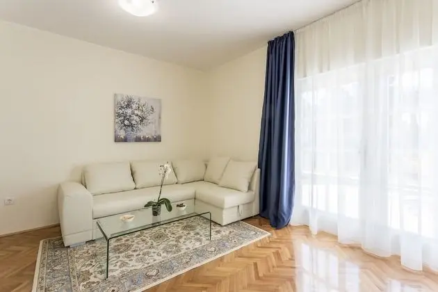 Daire, 1 Yatak Odası, Teras, Bahçeli