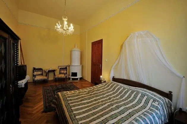 Tek Büyük Yataklı Oda, 2 Tek Kişilik Yatak