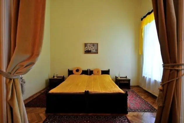 Tek Büyük Yataklı Oda, 2 Tek Kişilik Yatak