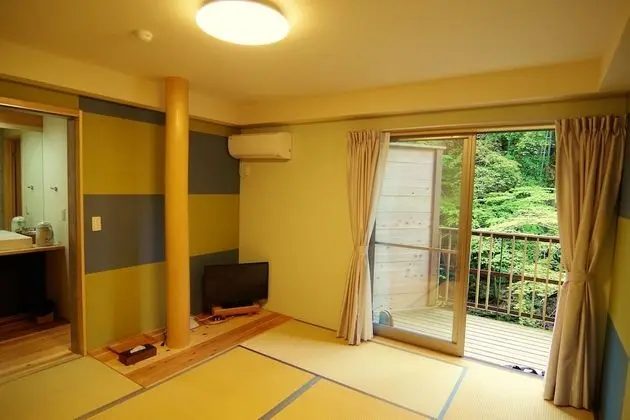 Superior Oda, Nehir Manzaralı (Japanese-Style)