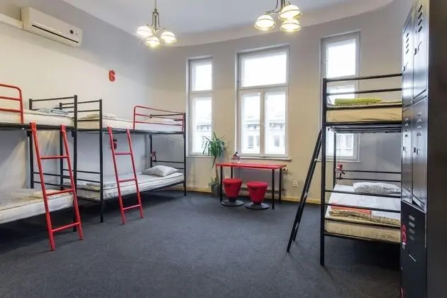 Tek Büyük Yataklı Oda, 1 Çift Kişilik Yatak