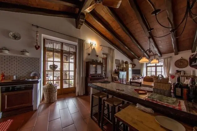 Villa, Ek Bina