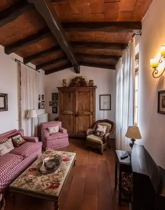 Villa, Ek Bina