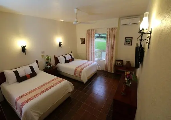 Room (Dog Friendly)