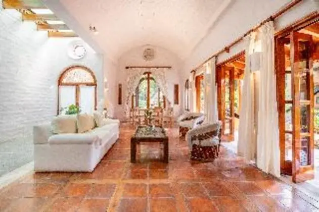 BUNGALOW