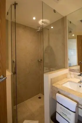 Room (Dog Friendly)