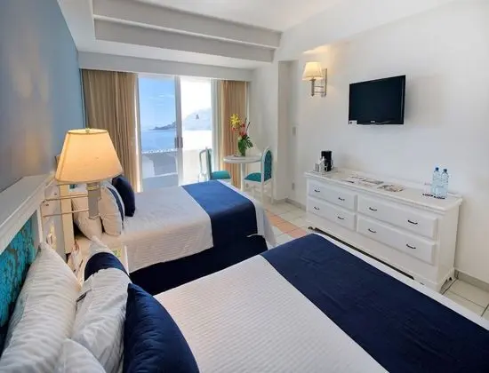Room (Dog Friendly)