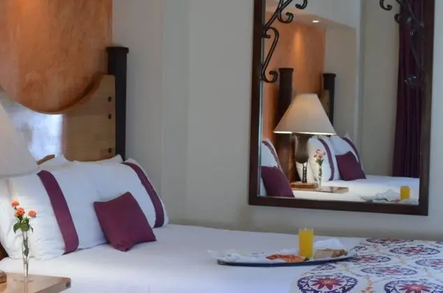 Room (Dog Friendly)